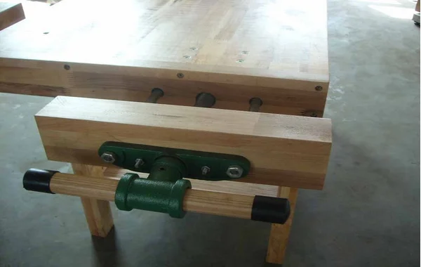 Medienos apdirbimo medienos apdirbimo vizuoti stalas apkabos, medienos apdirbimo apkabos, gido strypai su rankų darbo 